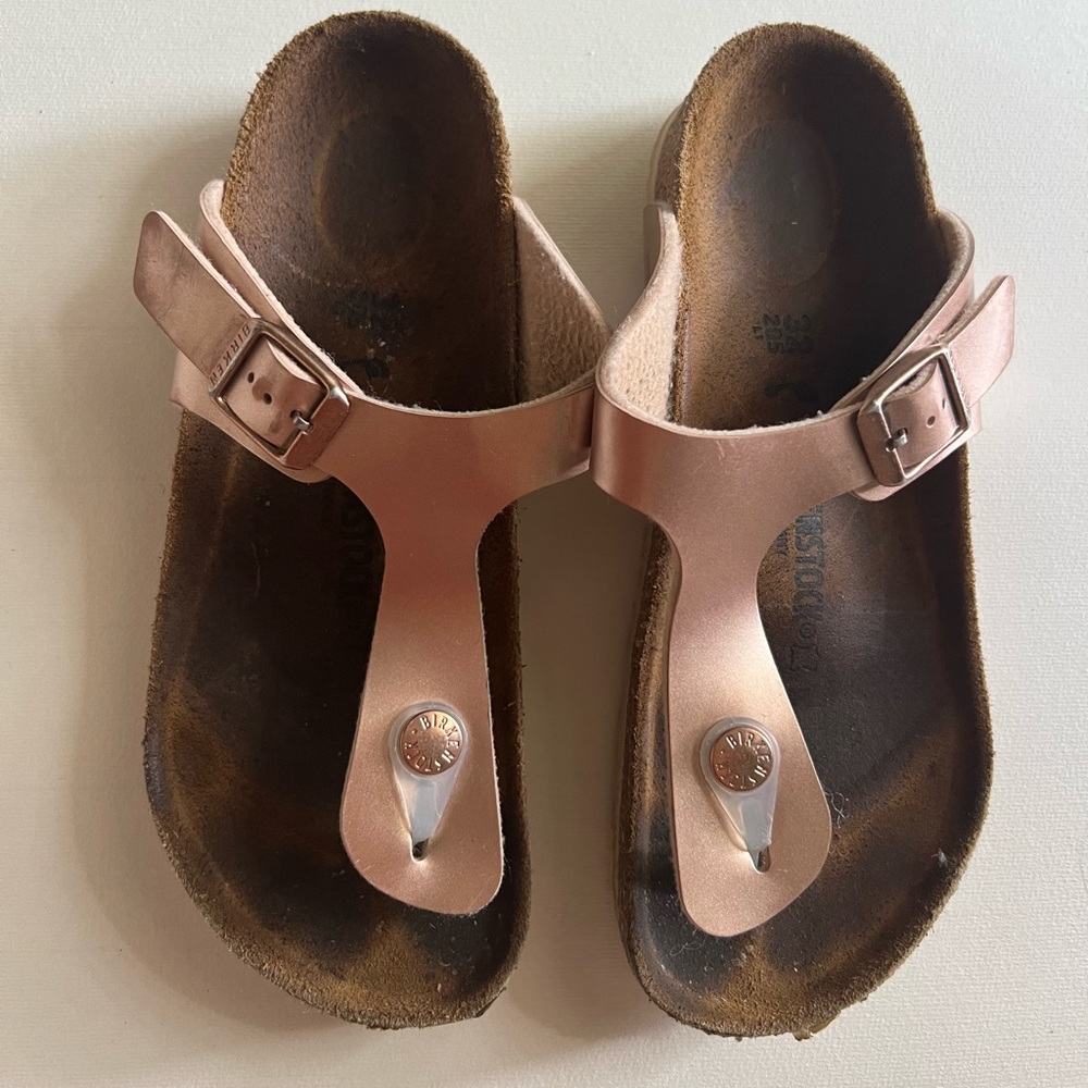 Birkenstock Gizeh Sandal, US 1-1.5 /EUR 32 Rose Gold